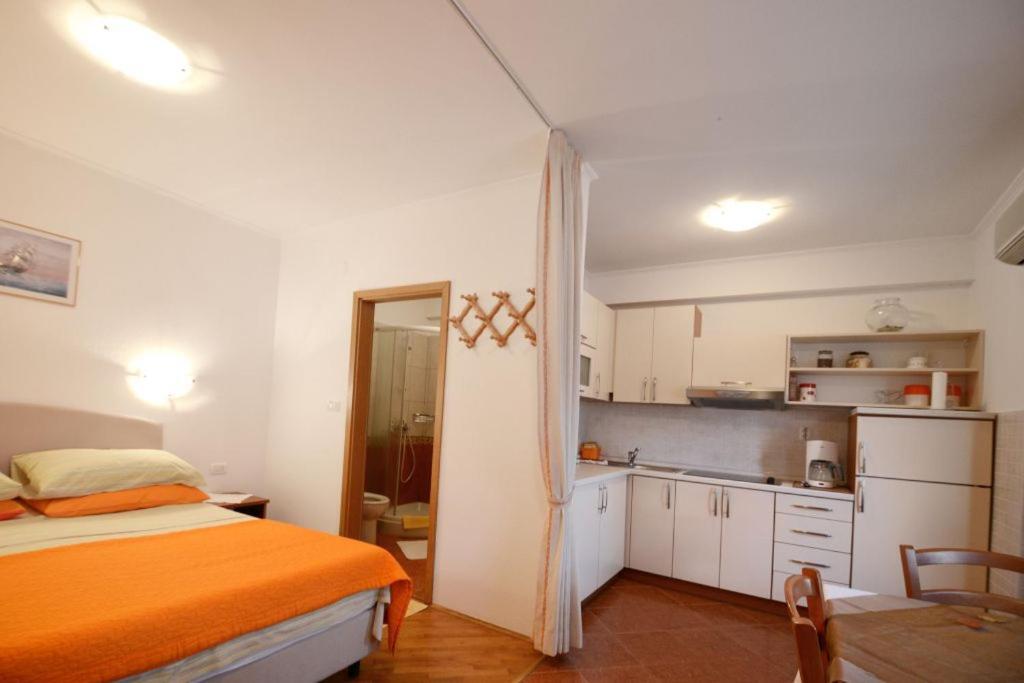 Novigrad Istria Apartments And Rooms Branka מראה חיצוני תמונה